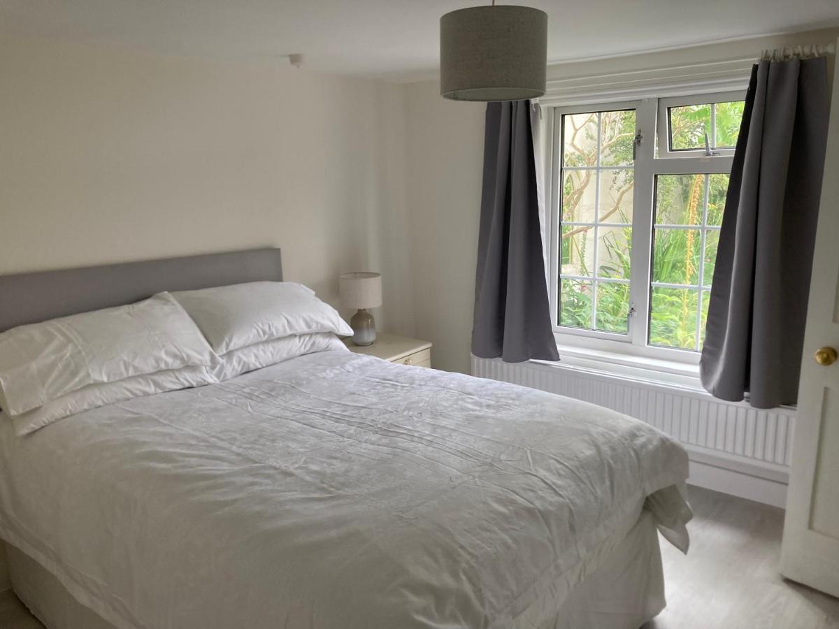 Bryntirion Farmhouse Apartment With Hot Tub Llanfair Caereinion Luaran gambar